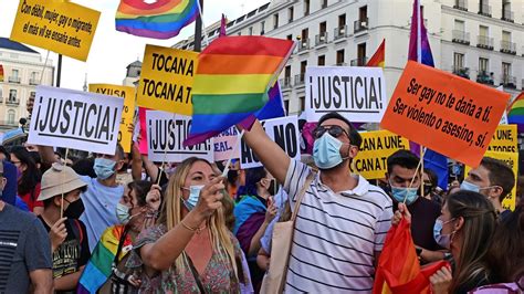 transexual burgos|El colectivo LGBT defiende hoy en Aranda su derecho a ser libre